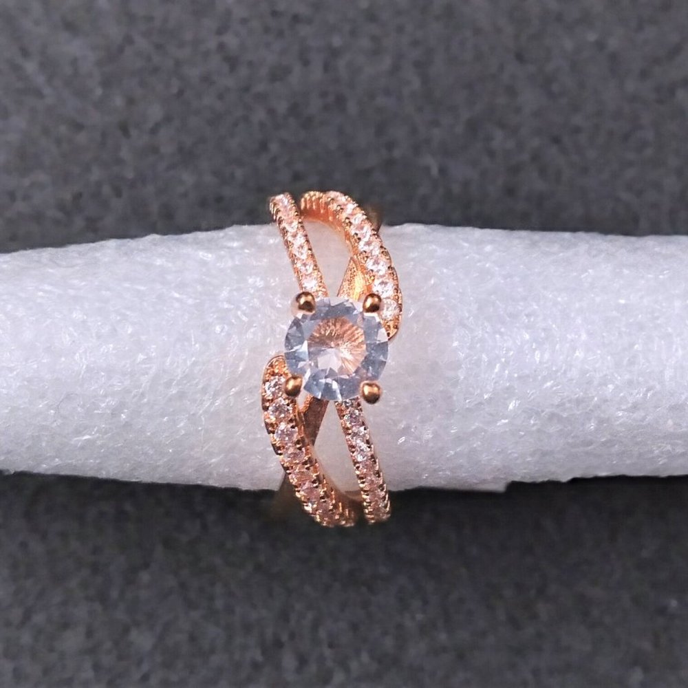 Brand New Beautiful Rose Gold Plated Double Split Band Zirconia Ring - Size 8